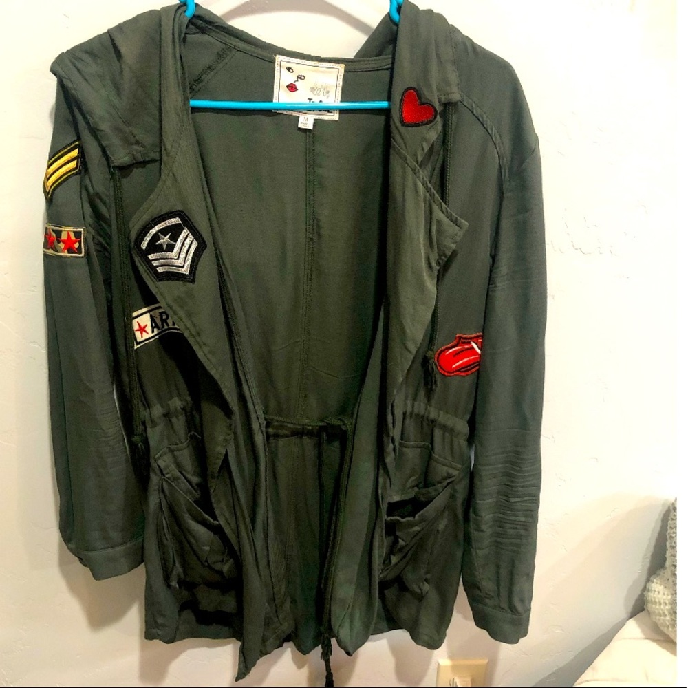 Army green Cover